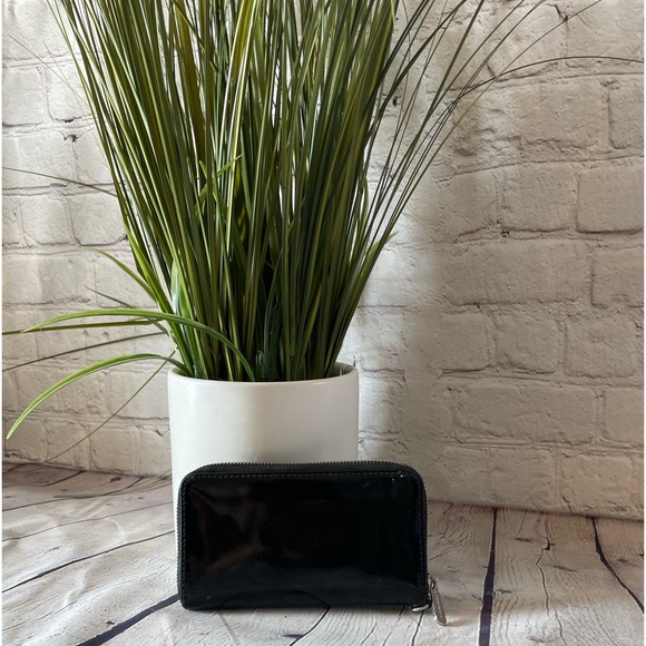 Michael Kors black silver studded wallet - Picture 2 of 3